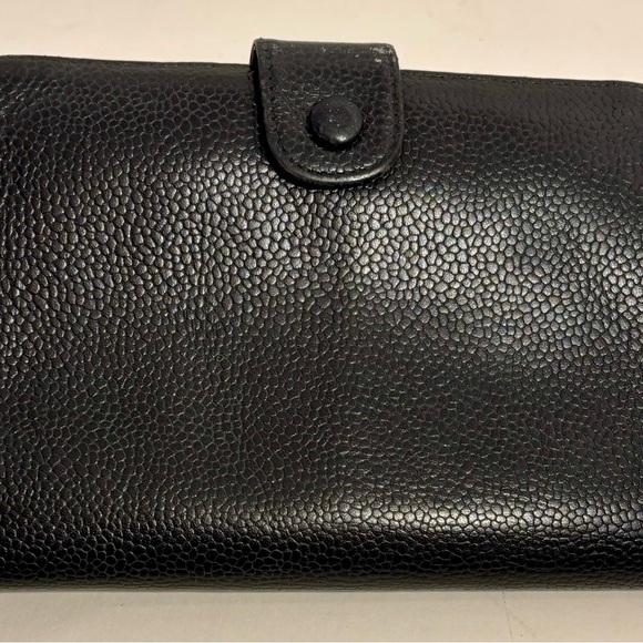 CHANEL BLACK CAVIAR LEATHER BI-FOLD WALLET KISS LOCK COIN PURSE PROJECT PIECE - Picture 2 of 16
